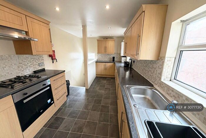 6 Bedroom Maisonette To Rent In Ashleigh Grove, West Jesmond, Newcastle Upon Tyne, NE2