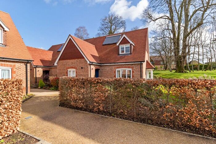 3 Bedroom Retirement Property For Sale In King George's Drive, Bramshott Place, Liphook, Hampshire, GU30