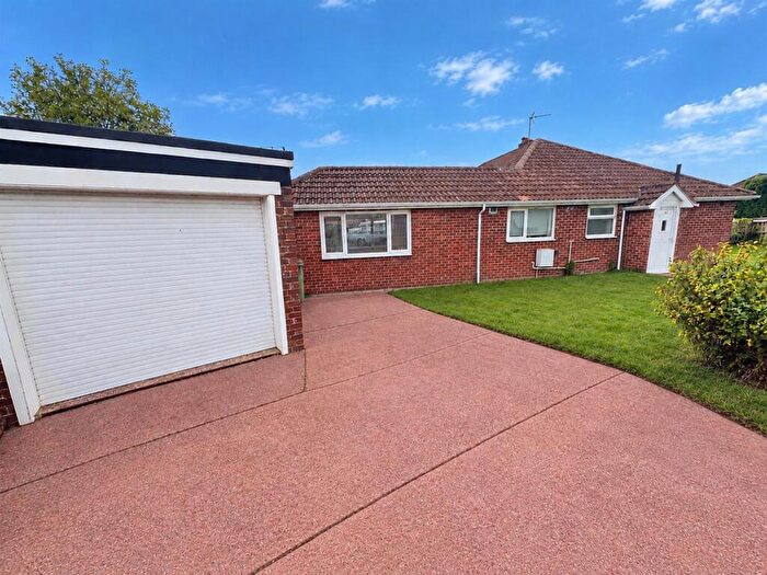 3 Bedroom Semi-Detached Bungalow For Sale In Blackbrook Road, Fareham, PO15