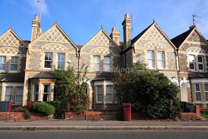 4 Bedroom House To Rent In Wokingham Road, Reading, RG6