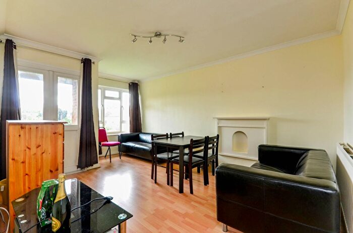 1 Bedroom Flat To Rent In Astley House, Bentons Lane, West Norwood, London, SE27