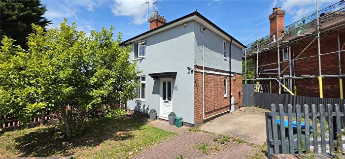 3 Bedroom Semi-Detached House For Sale In Thompsons Road, Keresley, Coventry, West Midlands, CV7