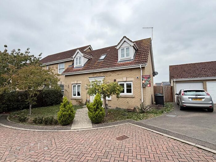 2 Bedroom Semi-Detached House For Sale In St Andrews Close, Sutton, Ely, Cambs, CB6
