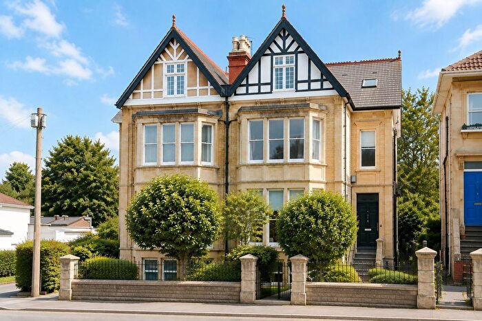 5 Bedroom Semi-Detached House For Sale In Zetland Road, Redland, Bristol, BS6