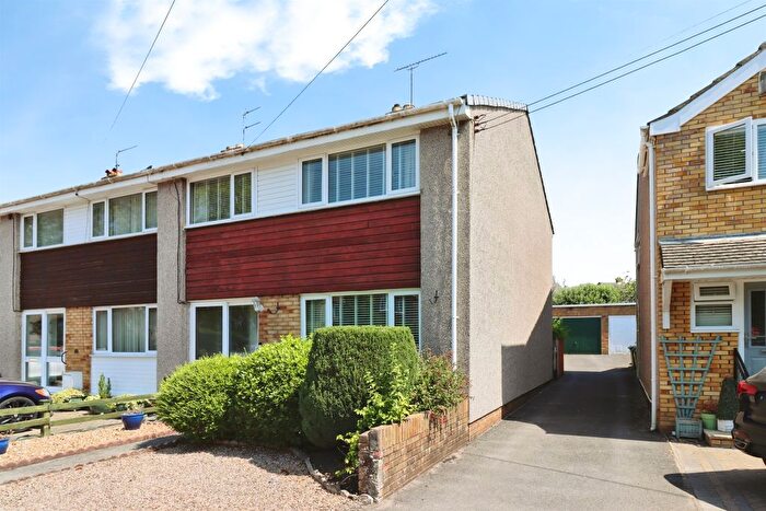 3 Bedroom End Of Terrace House For Sale In Park Lane, Frampton Cotterell, Bristol, BS36