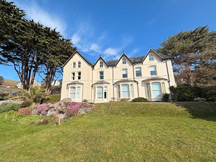 2 Bedroom Flat For Sale In Aberdovey, LL35