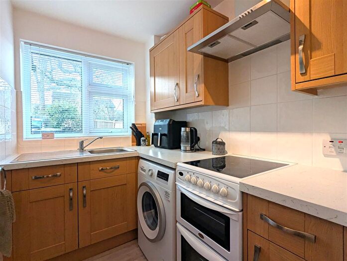 1 Bedroom Semi-Detached House To Rent In White Oak Close, Tonbridge, TN9