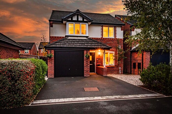 3 Bedroom Detached House For Sale In Wells Avenue, Lostock Gralam, Cheshire, CW9