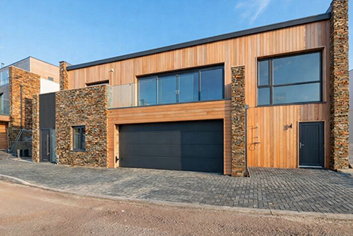 4 Bedroom Detached House For Sale In Downderry Heights, Cornwall, PL11