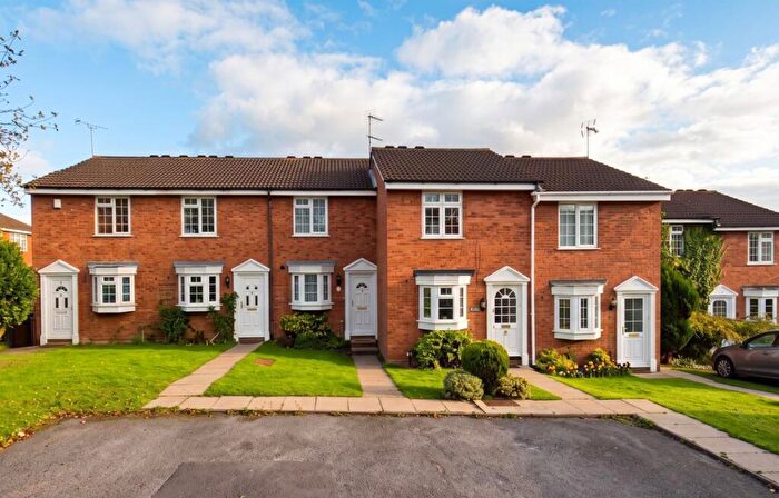 2 Bedroom Terraced House To Rent In Firs Avenue, London, N11