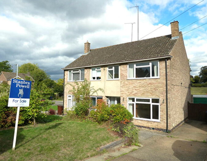 3 Bedroom Semi-Detached House For Sale In Greenwood Close, Byfield, NN11