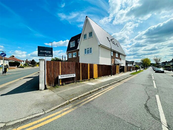 2 Bedroom Flat To Rent In Queenswood Road, Sidcup, Kent, DA15