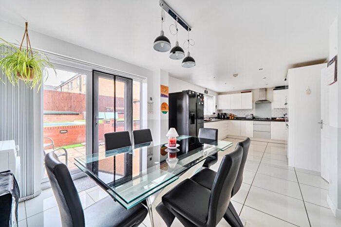 4 Bedroom Detached House For Sale In Bishop Drive, Birmingham, B37