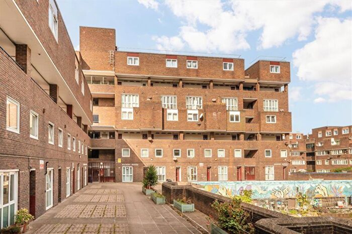 3 Bedroom Flat To Rent In Hotspur Street, Kennington, SE11