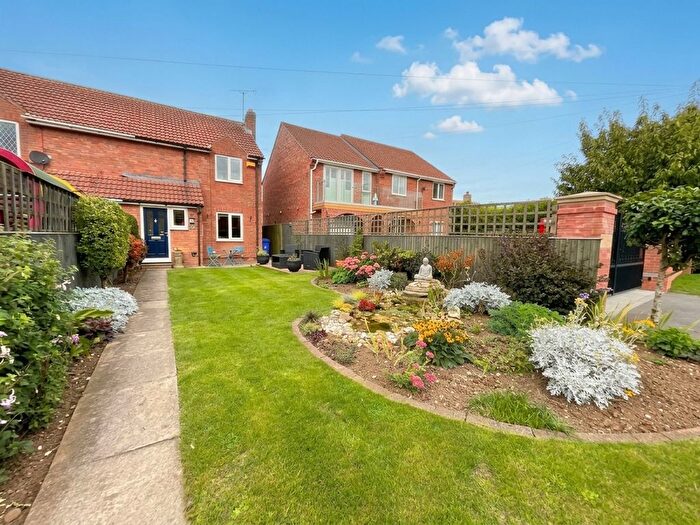 3 Bedroom Semi-Detached House For Sale In Filey Road, Gristhorpe, YO14