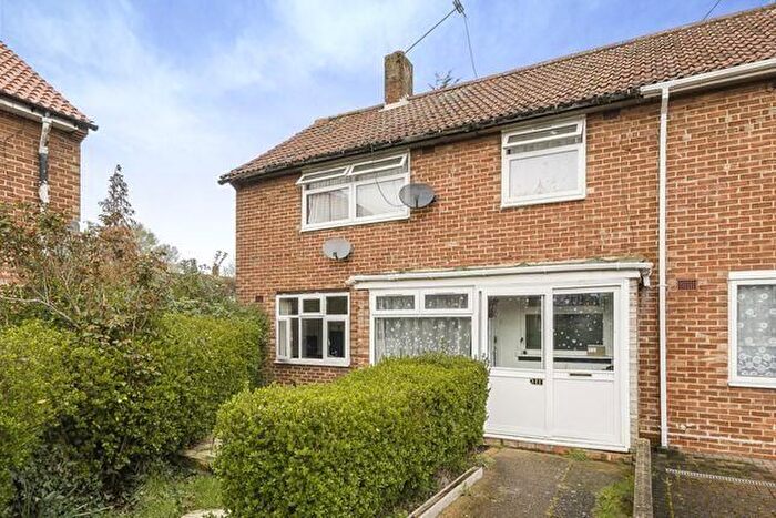 Studio To Rent In Arliss Way, Northolt, UB5