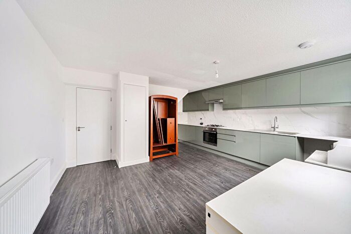 4 Bedroom Terraced House To Rent In Meadow Close, High Barnet, Barnet, EN5