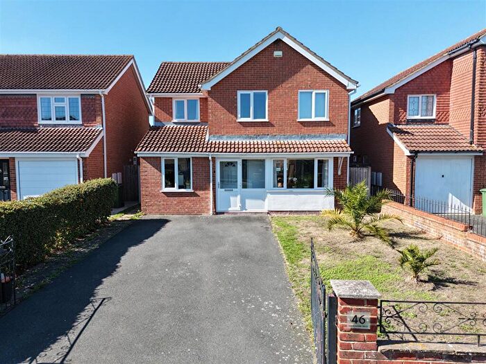 4 Bedroom Detached House For Sale In Hazelwood Drive, Maidstone, ME16
