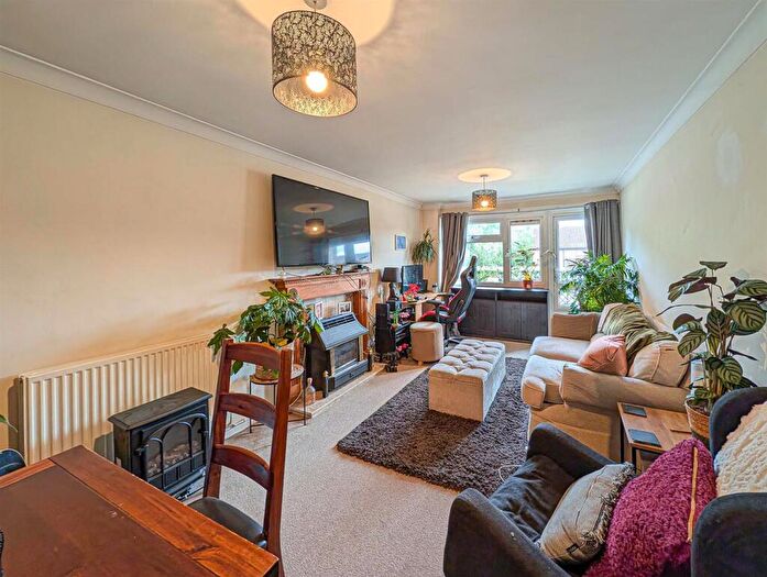 2 Bedroom Flat For Sale In Noel Murless Drive, Newmarket, CB8