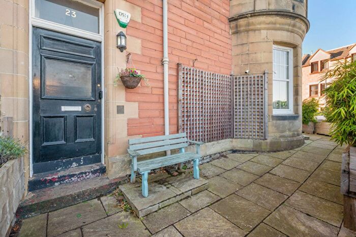 2 Bedroom Flat For Sale In Plewlands Terrace, Morningside, Edinburgh, EH10