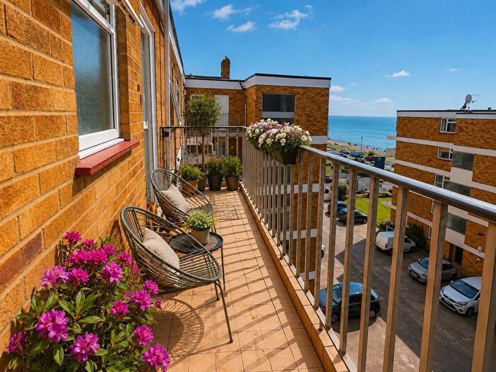 2 Bedroom Flat For Sale In Truro Road, Ramsgate, CT11