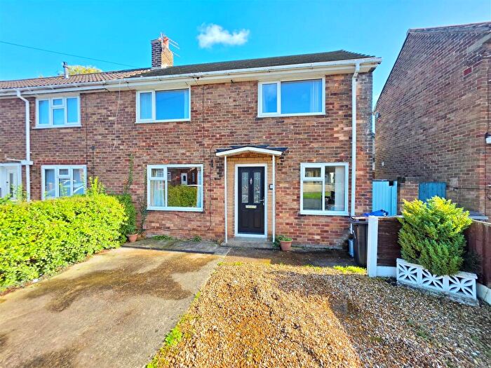2 Bedroom End Of Terrace House For Sale In Hawkshead Terrace, Blackpool, FY4