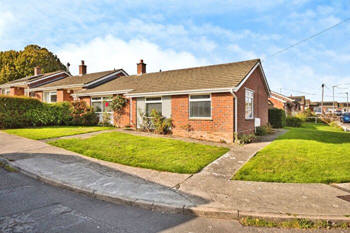 3 Bedroom Semi-Detached Bungalow For Sale In Blenheim Road, Yeovil, BA21