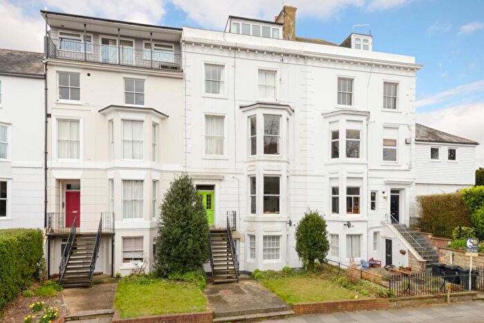 1 Bedroom Flat To Rent In Old Dover Road, CT1