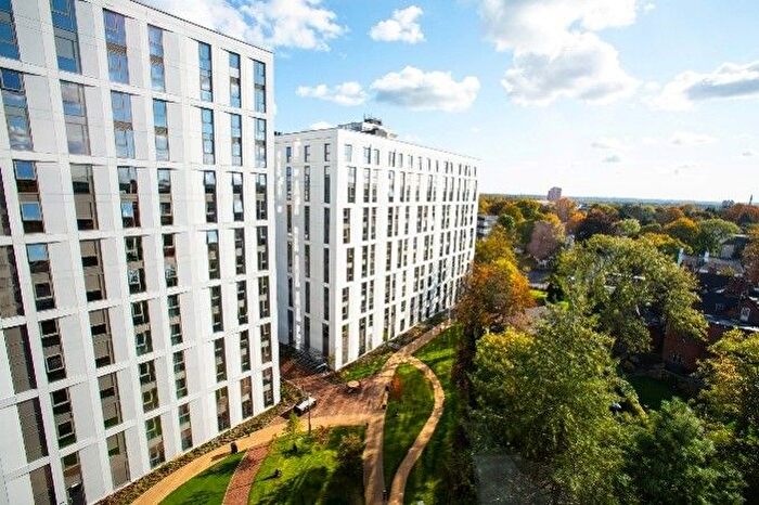 2 Bedroom Flat To Rent In Inkwell Place, Birmingham, B16
