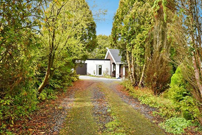 4 Bedroom Bungalow For Sale In Salem, Llandeilo, Carmarthenshire, SA19