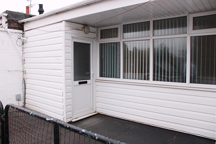 2 Bedroom Flat To Rent In Brows Lane, Formby, L37