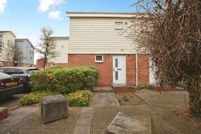 1 Bedroom Apartment For Sale In Follager Road, Rugby, CV21