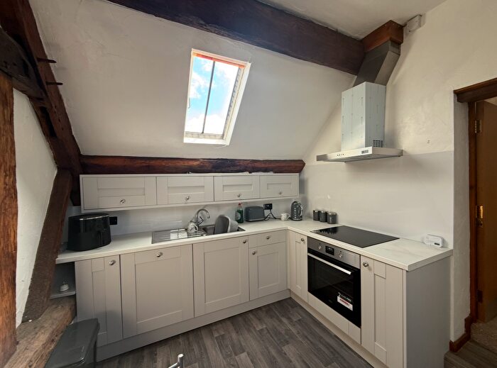 1 Bedroom Flat To Rent In Cobbs Lane, Hough, CW2