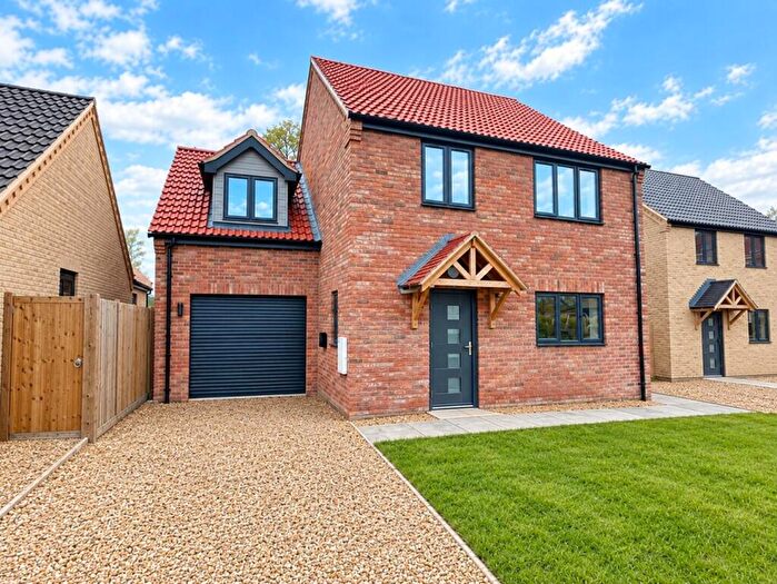 4 Bedroom House To Rent In Academy Close, Necton, PE37