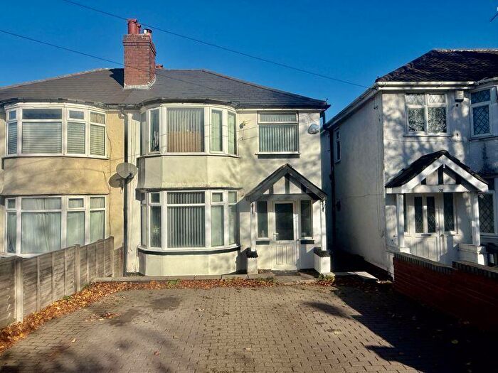 3 Bedroom Semi-Detached House For Sale In Knightwick Crescent, Birmingham, B23
