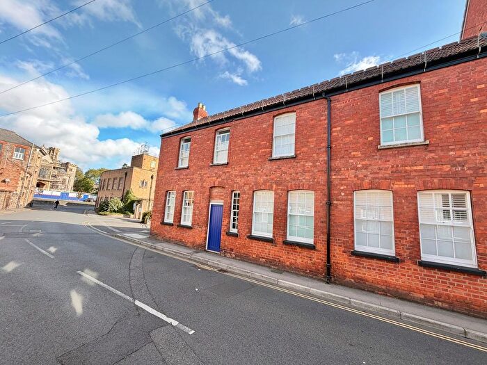 1 Bedroom Property To Rent In Wilton Terrace, Burton Place, Taunton, TA1