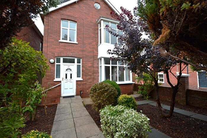 6 Bedroom Semi-Detached House To Rent In Union Road, Exeter, EX4
