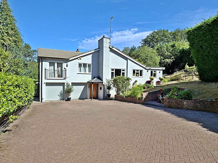 4 Bedroom Detached House For Sale In Fishers Lane, Cold Ash - Gardens And Woodland Acres, RG18