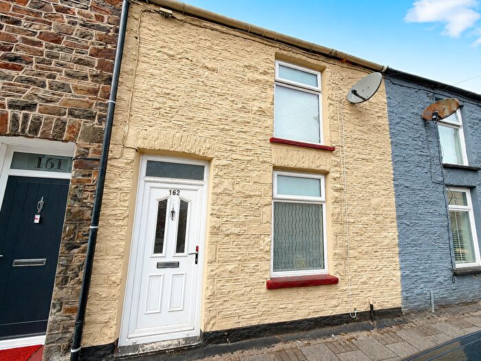 3 Bedroom Terraced House For Sale In Trealaw Road, Tonypandy, CF40