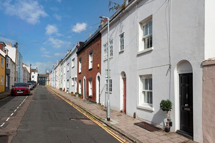 2 Bedroom Terraced House For Sale In Guildford Street, Brighton, BN1