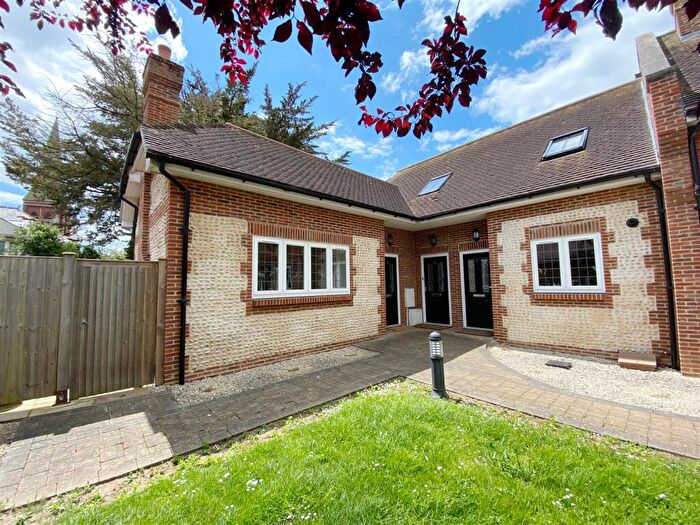 3 Bedroom House To Rent In Tudor Gardens, Mill Road, Worthing, BN11