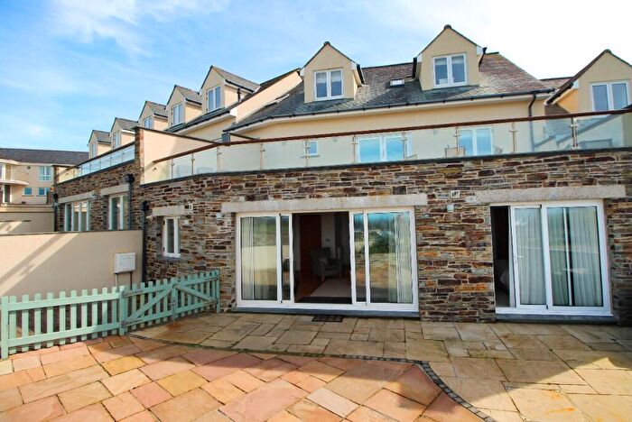 3 Bedroom Apartment For Sale In Treyarnon Bay, PL28