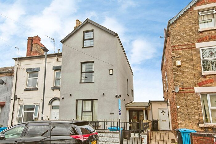 4 Bedroom End Of Terrace House For Sale In Byron Street, Derby, DE23