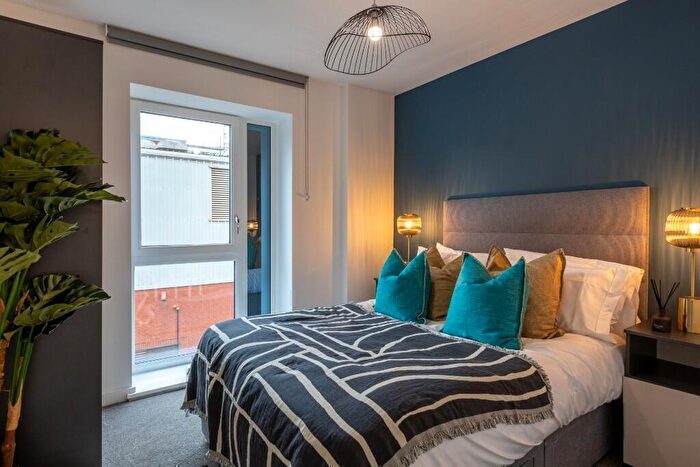 2 Bedroom Flat To Rent In Flat, Smith House, Marina Place, Birmingham, A13