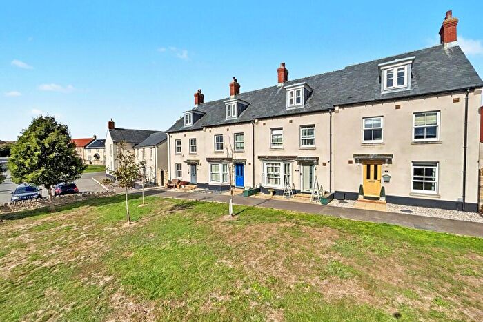 5 Bedroom Terraced House For Sale In Chickerell, DT3