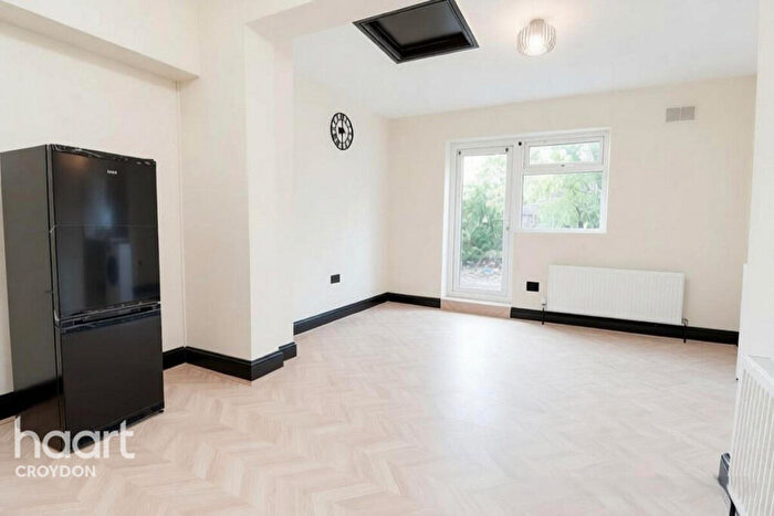 1 Bedroom Flat To Rent In Langdale Road, Thornton Heath, CR7