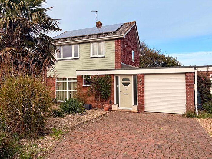4 Bedroom Detached House To Rent In Woodland Grove, Bembridge, PO35