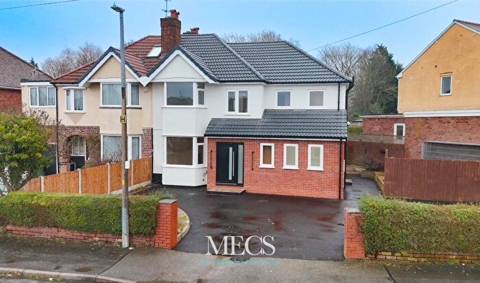 5 Bedroom Semi-Detached House For Sale In Greenhill Road, Halesowen, West Midlands, B62