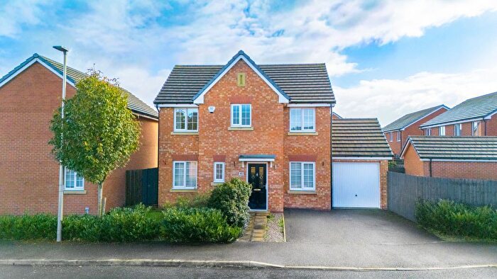 4 Bedroom Detached House For Sale In Stoneacre Close, Lowton, Cheshire, WA3
