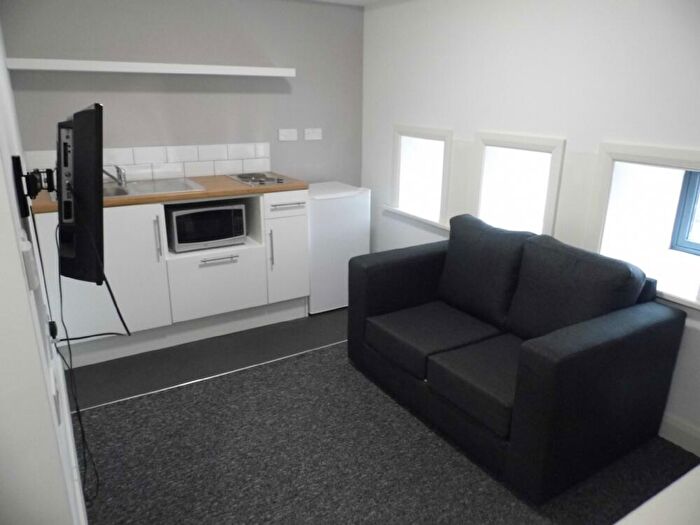 1 Bedroom Flat To Rent In Bed - Durning Road, Edge Hill, L7